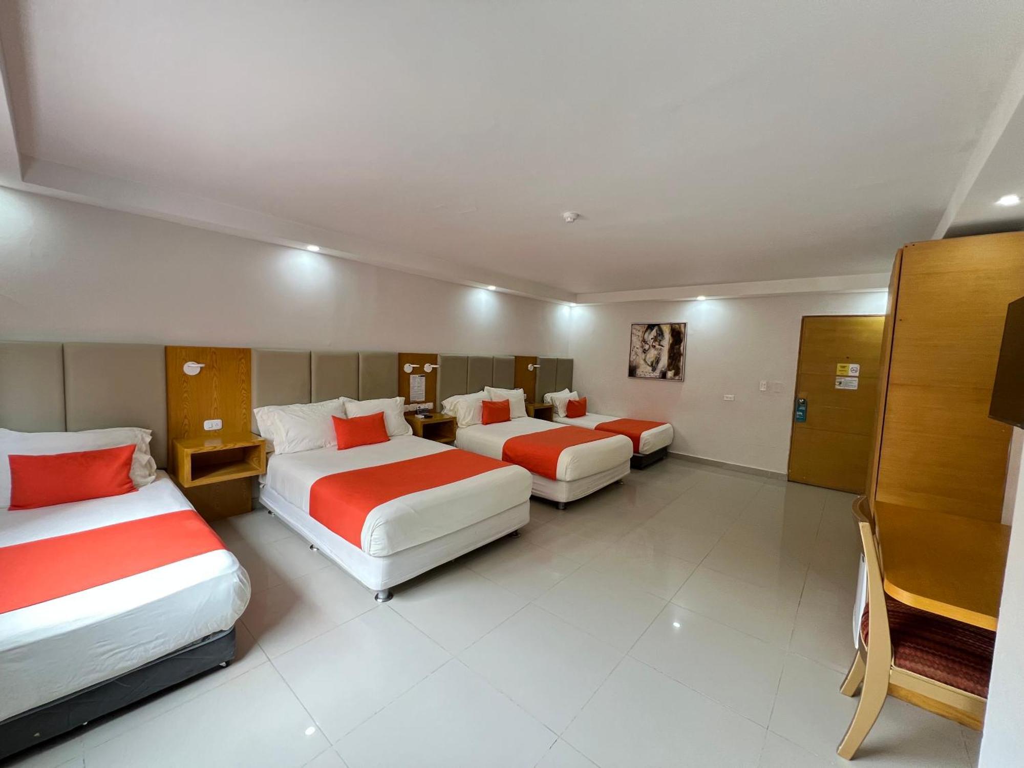 Hotel American Golf Barranquilla  Eksteriør bilde