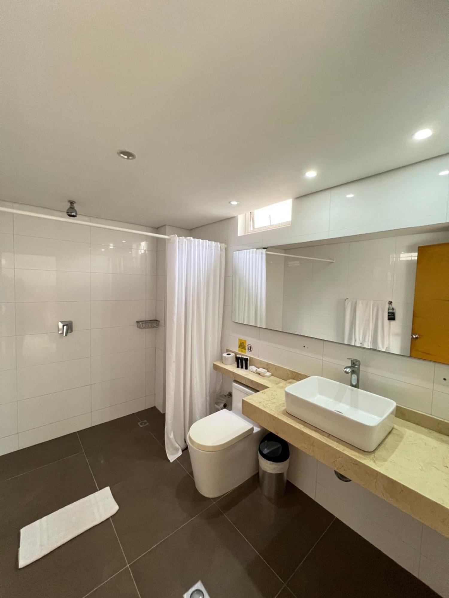 Hotel American Golf Barranquilla  Eksteriør bilde