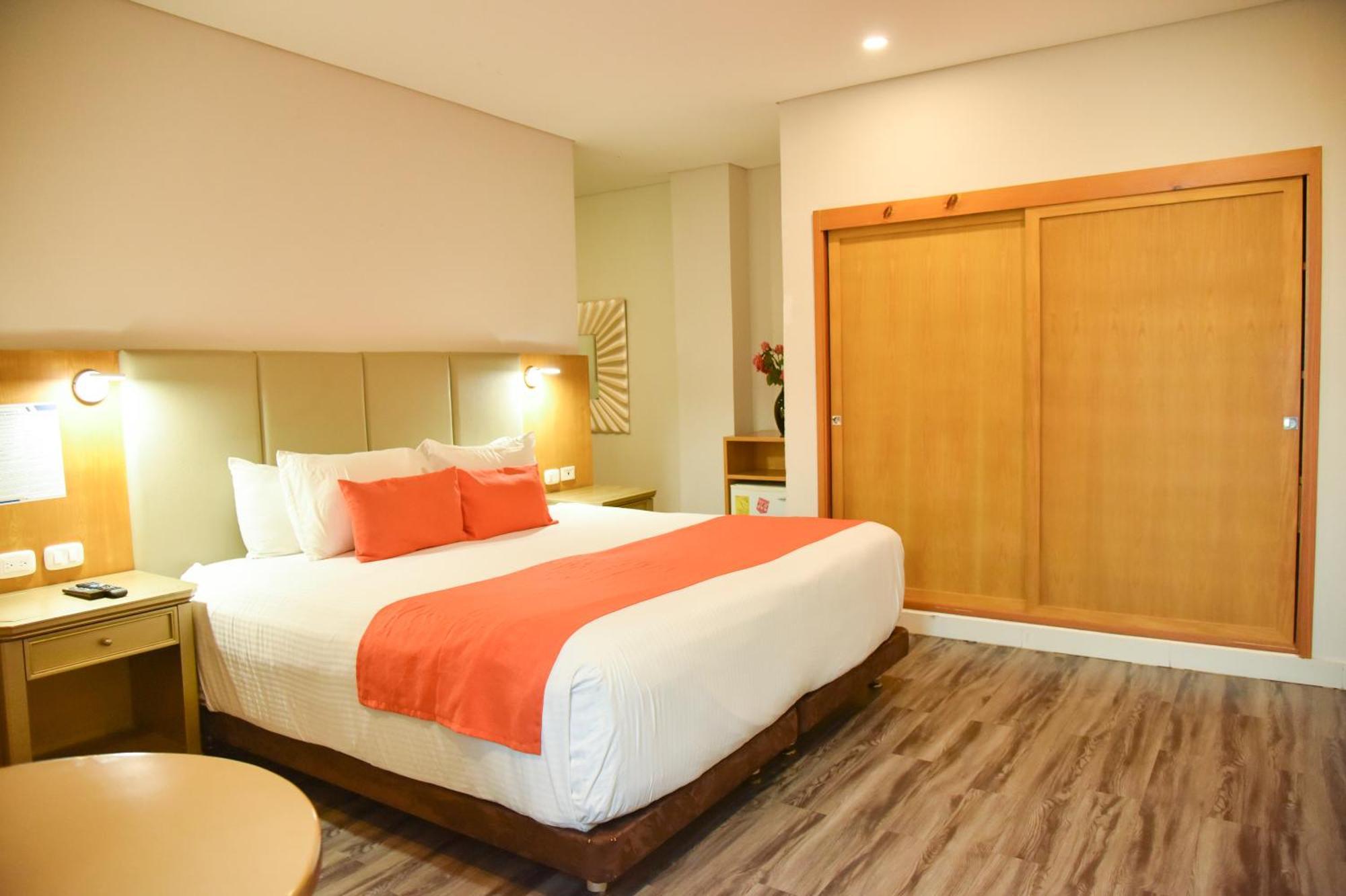 Hotel American Golf Barranquilla  Eksteriør bilde